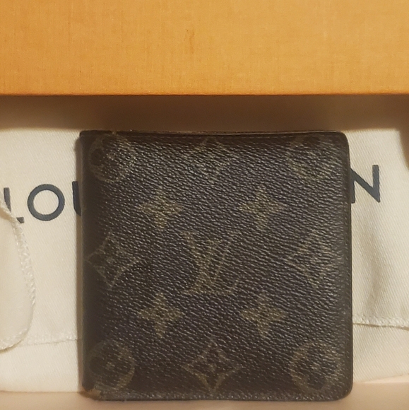 Louis Vuitton Black Wallet - Picture 1 of 4